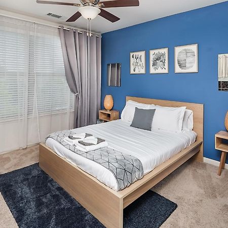 Uptown 4Th Ward Luxury Apt Year-Round Pool Шарлът Екстериор снимка