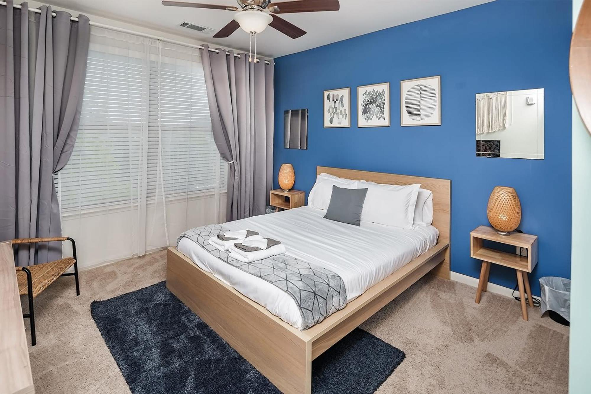 Uptown 4Th Ward Luxury Apt Year-Round Pool Шарлът Екстериор снимка